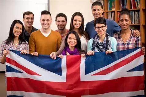 英国发布2022年大学申请数据,中国学生申请人数再创历史新高!