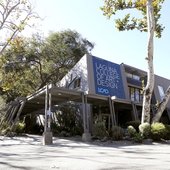 雷克维尤护理学院