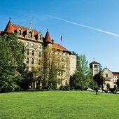 切斯努特山学院
